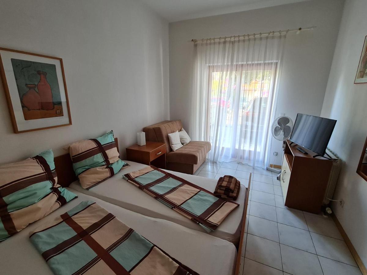 Apartment Mira Pula Luaran gambar
