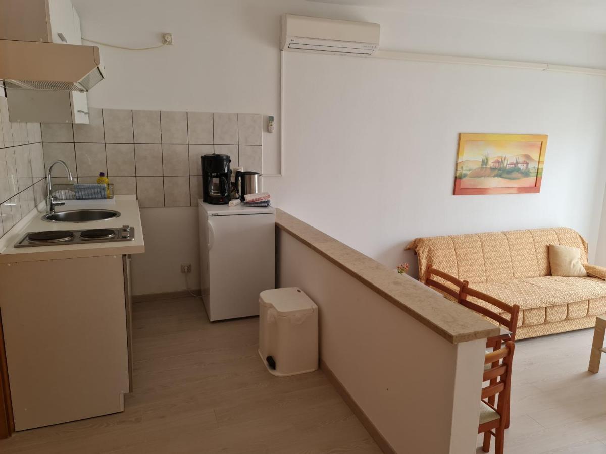 Apartment Mira Pula Luaran gambar