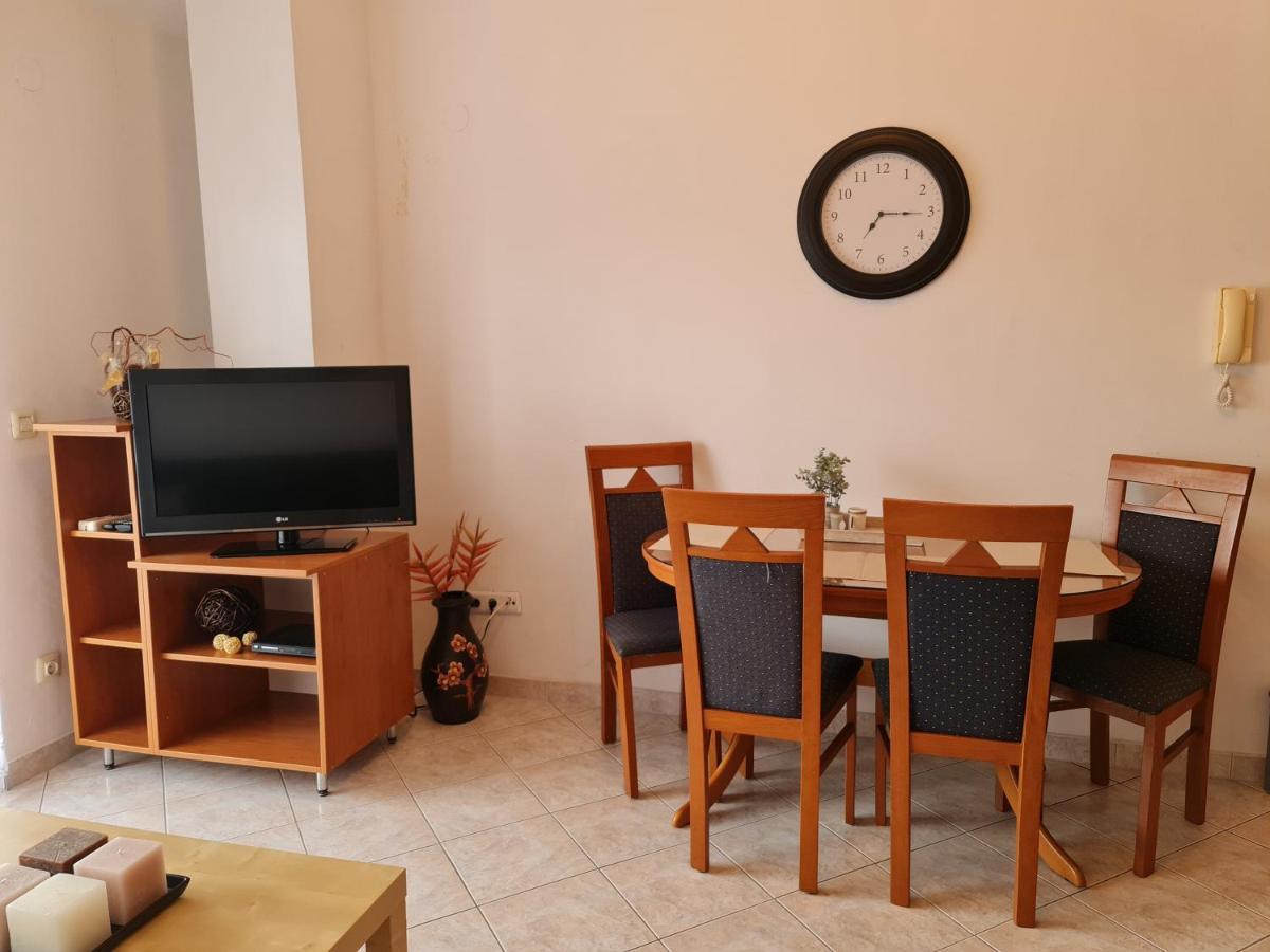 Apartment Mira Pula Luaran gambar