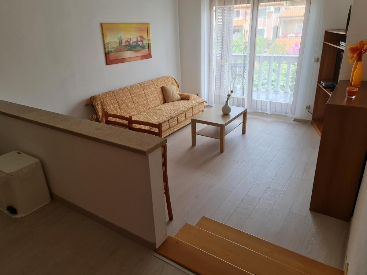Apartment Mira Pula Luaran gambar