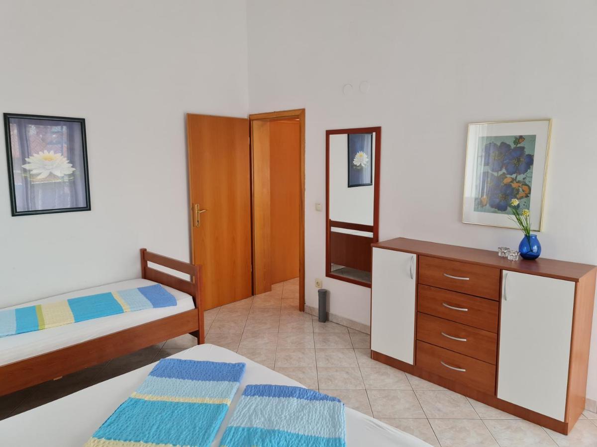 Apartment Mira Pula Luaran gambar
