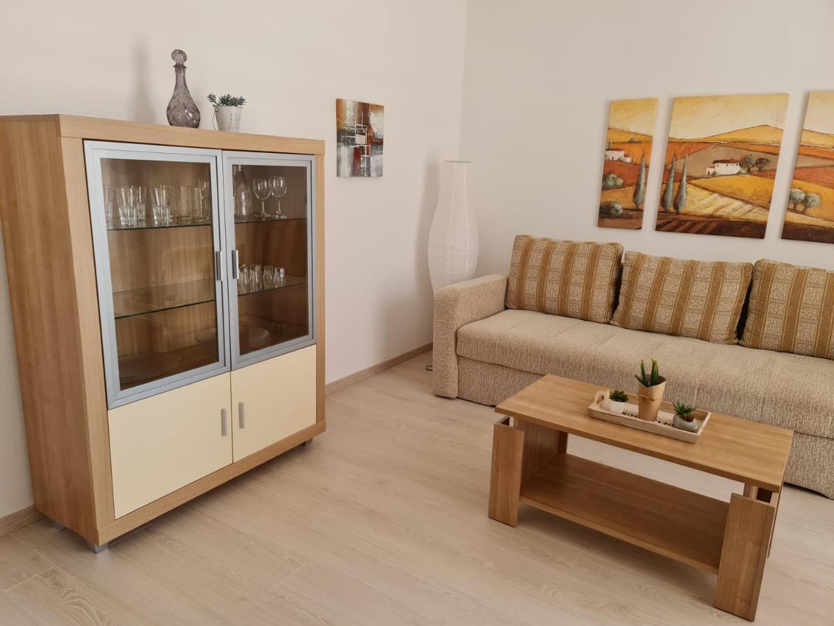 Apartment Mira Pula Luaran gambar
