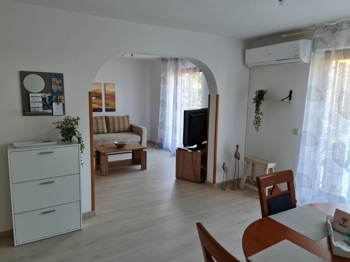 Apartment Mira Pula Luaran gambar
