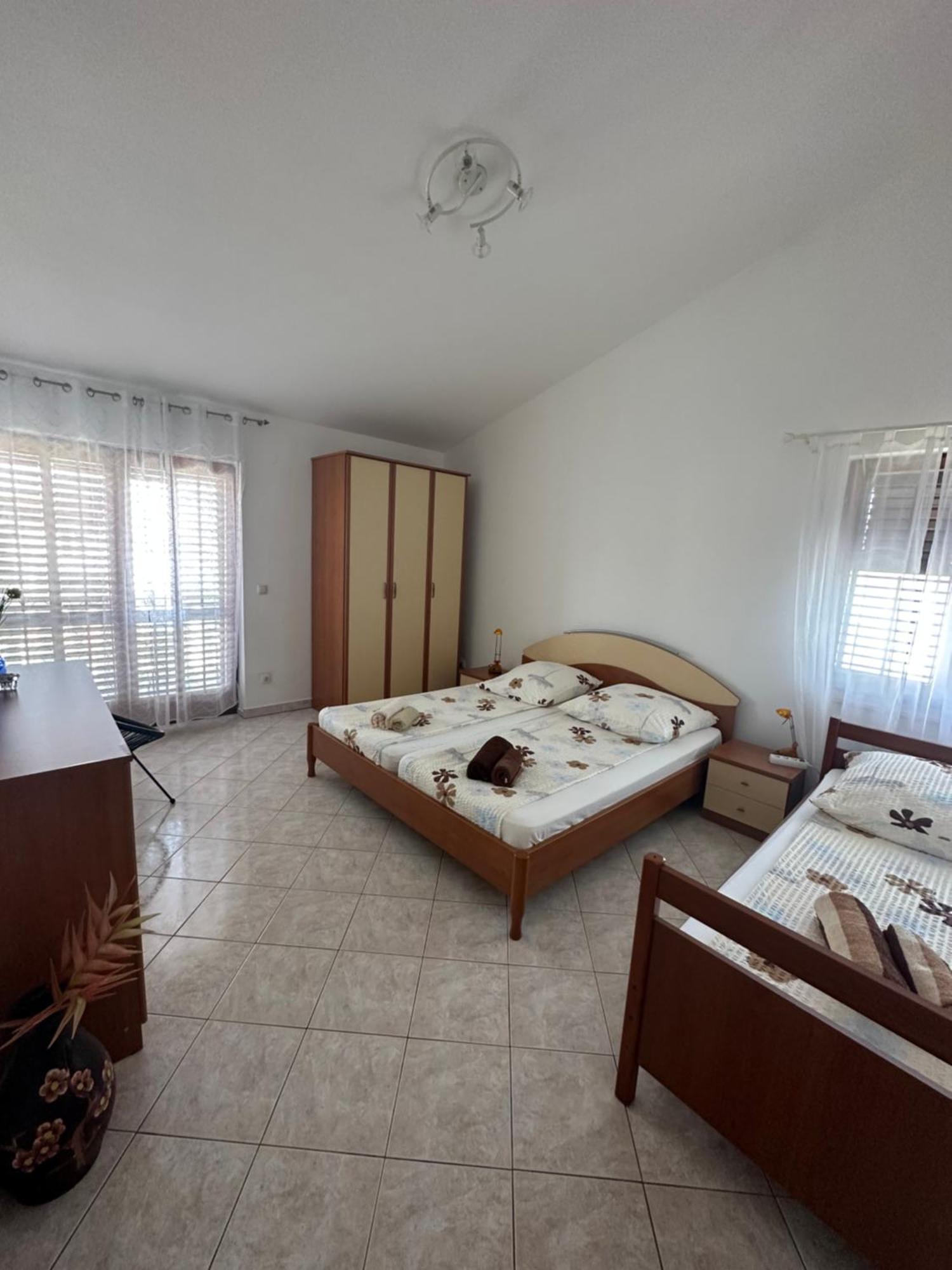 Apartment Mira Pula Luaran gambar