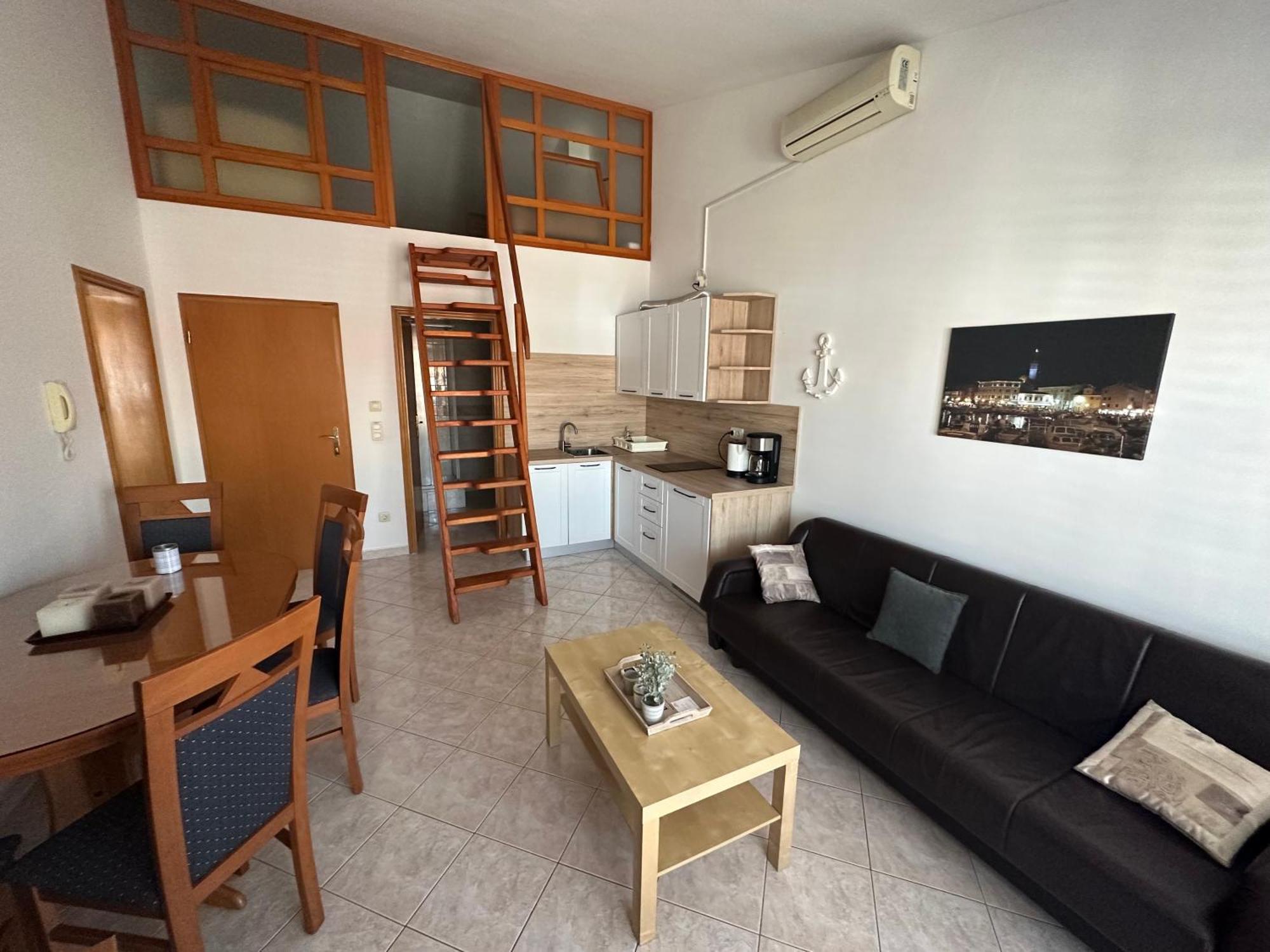 Apartment Mira Pula Luaran gambar