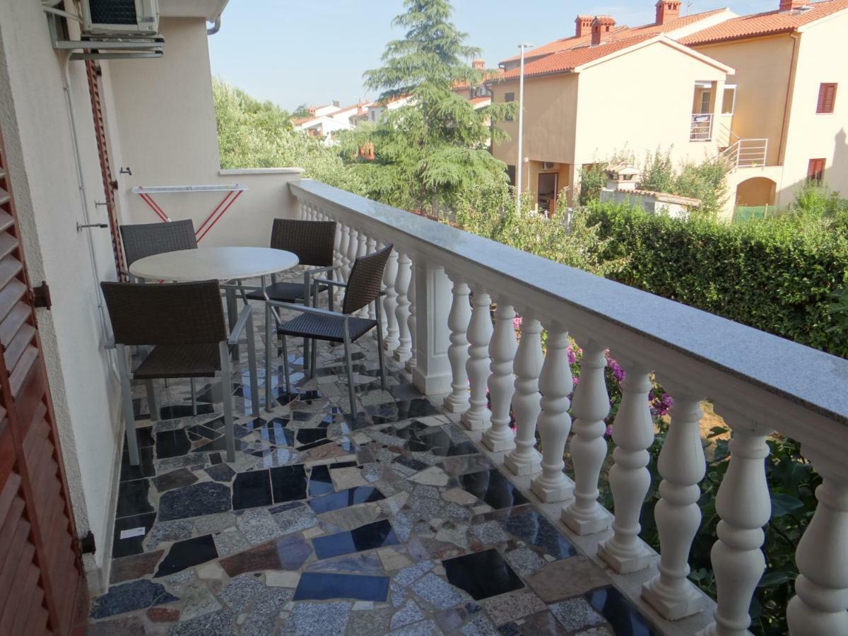 Apartment Mira Pula Luaran gambar