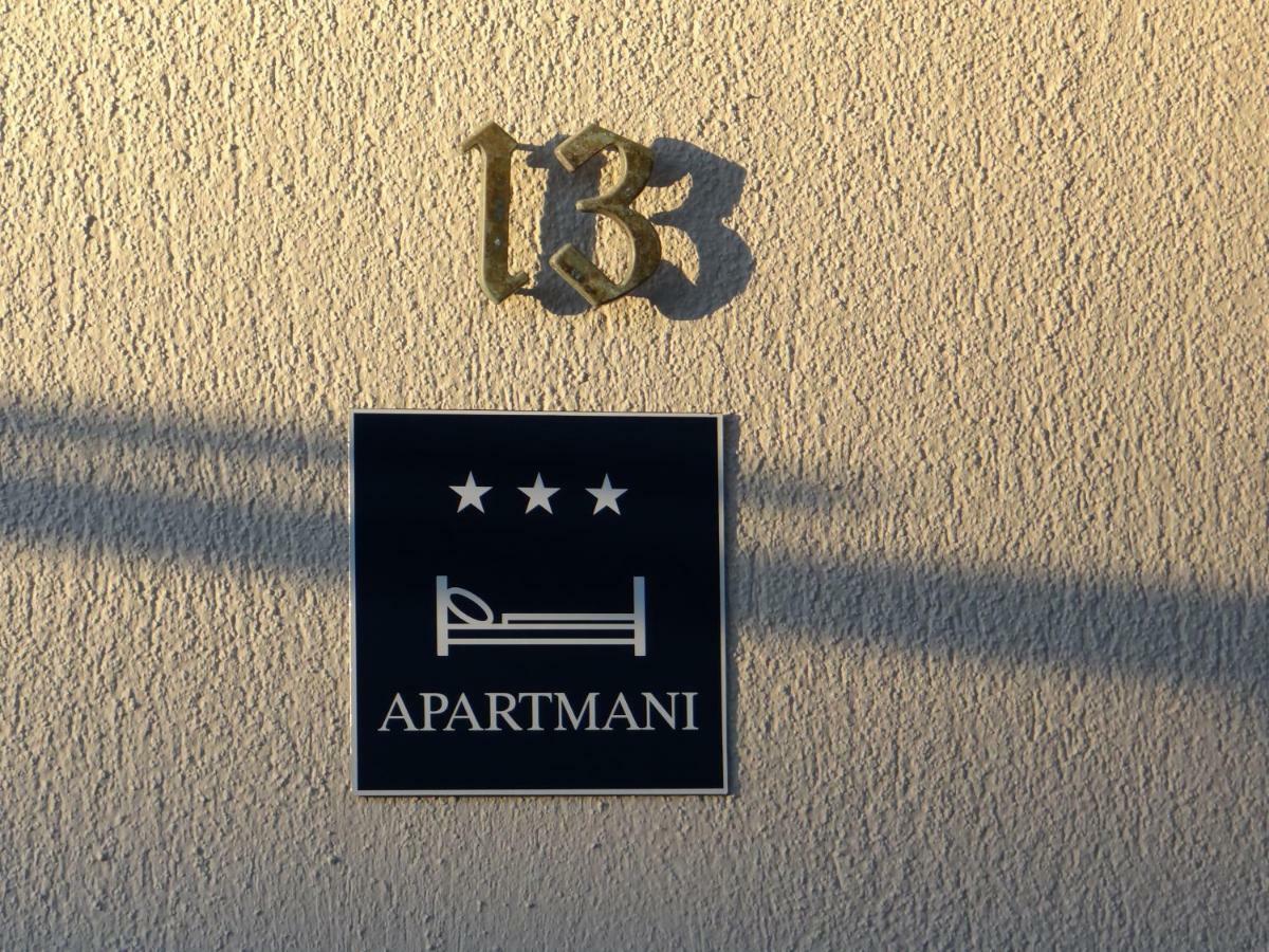 Apartment Mira Pula Luaran gambar