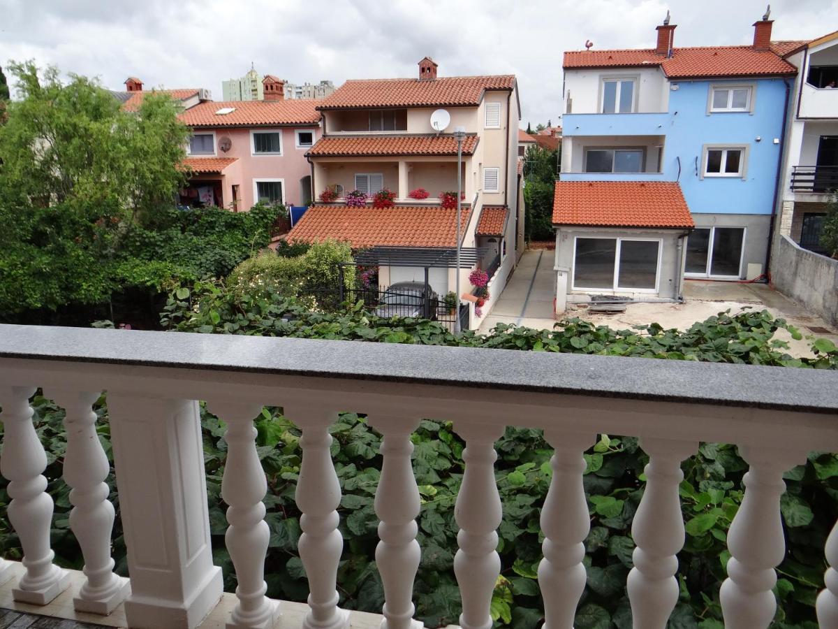 Apartment Mira Pula Luaran gambar